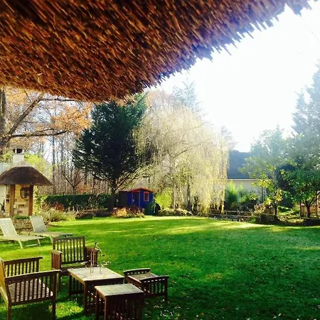 Maison D'hotes La Chaumiere De 2*